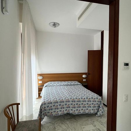 Hotel Valentino ラヴァーニャ エクステリア 写真