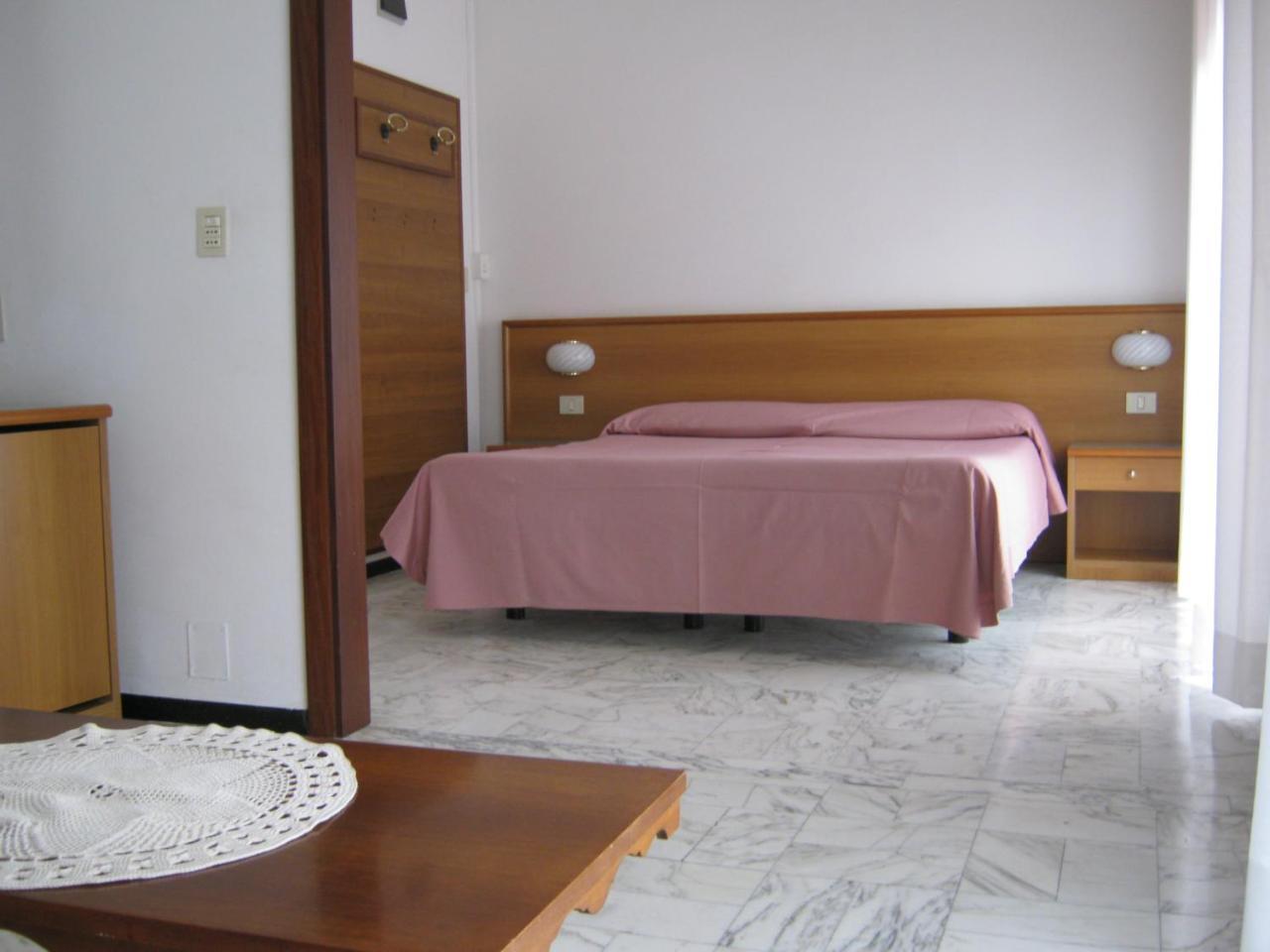 Hotel Valentino ラヴァーニャ エクステリア 写真