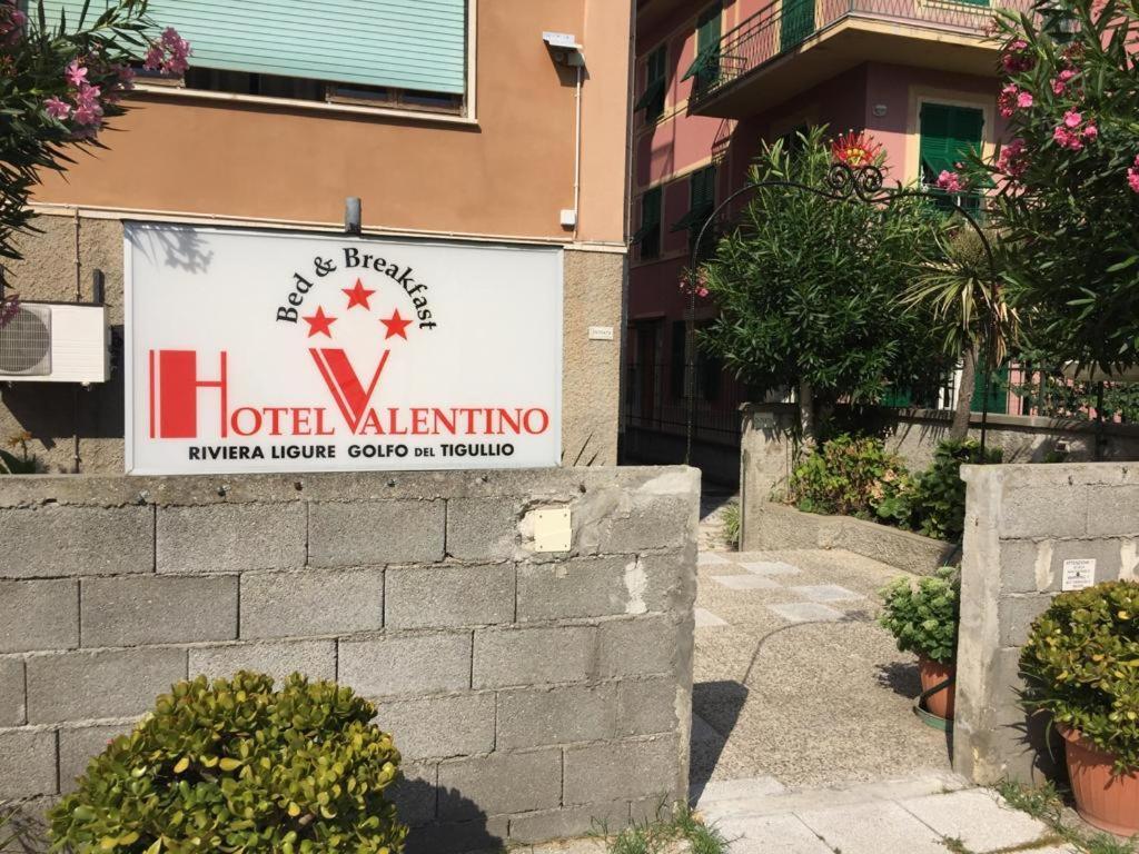 Hotel Valentino ラヴァーニャ エクステリア 写真